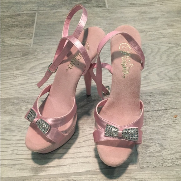 Super cute pink platform heels! - Picture 3 of 5